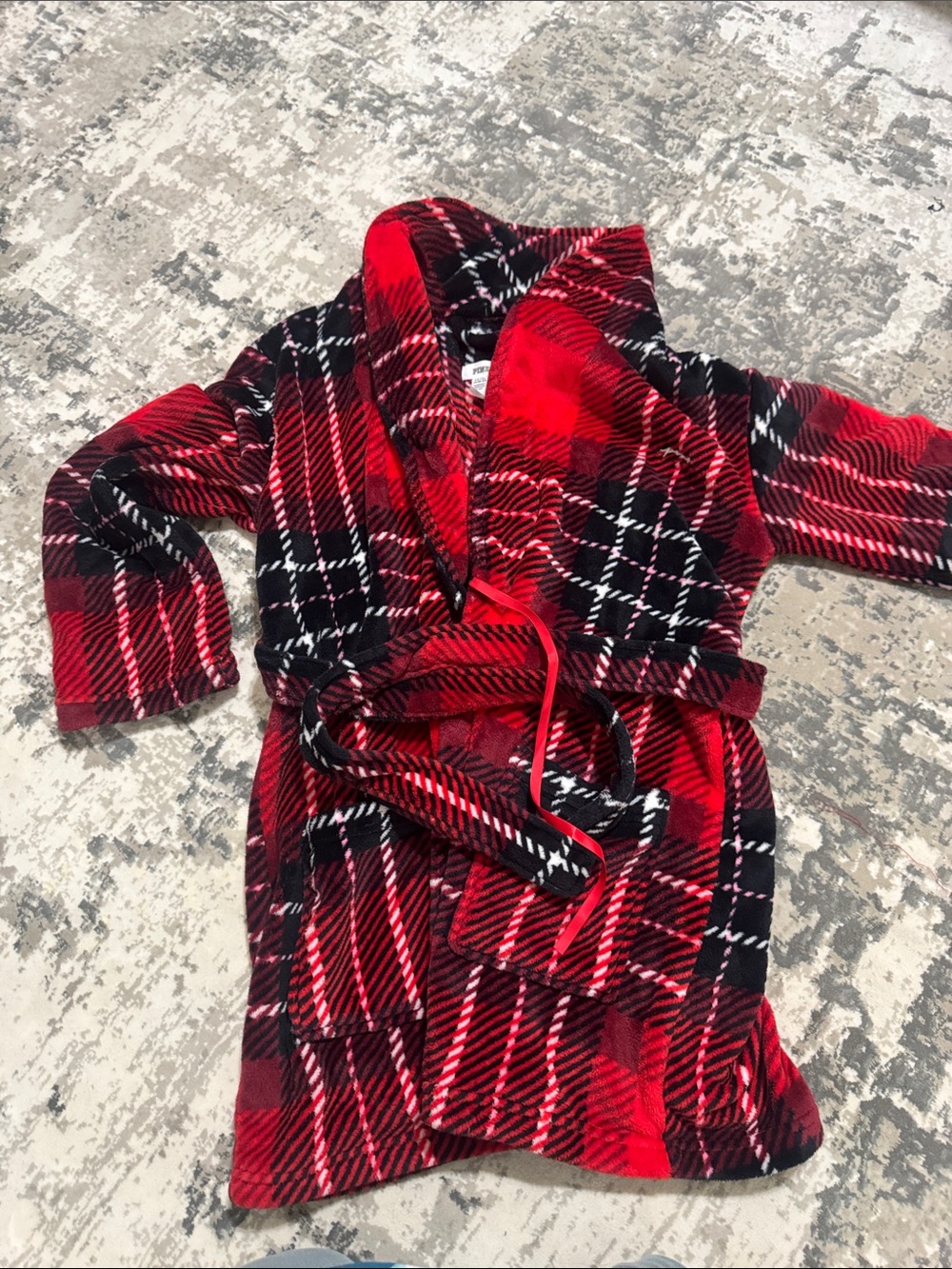 PINK Victoria's Secret Red and Black Plaid Fleece Robe